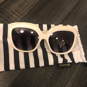 Vonzipper Poly Sunglasses Women's White Marble